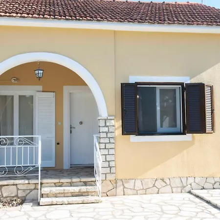 בית נופש Pipetos House אצ'ארבי